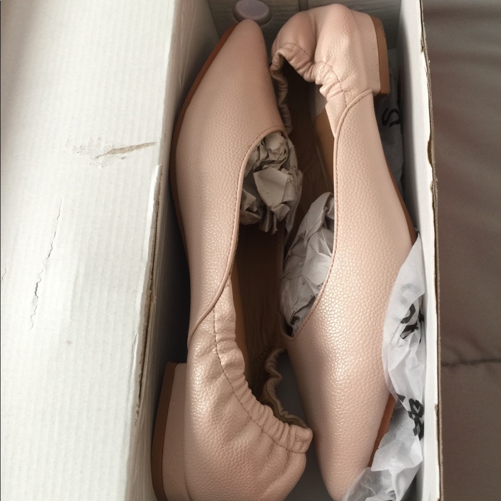 Flat shoes size 7 1/2💕